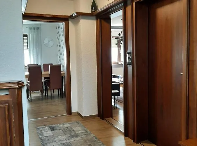 Charmantes Wohnen In Villa